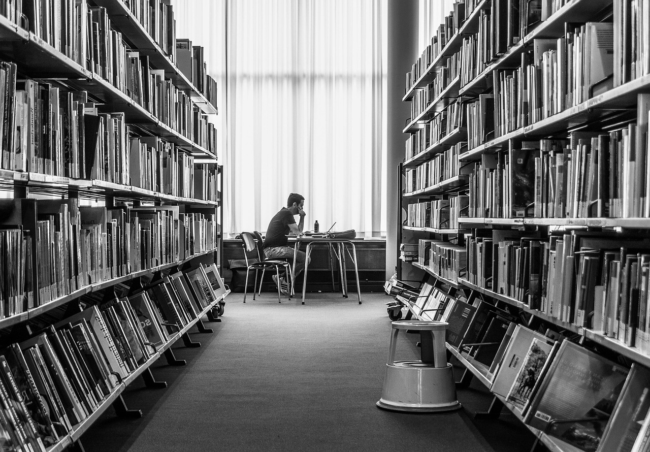 教育資格を家で勉強するための効率的な方法は？