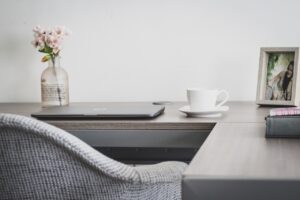 在宅で学びながら在宅で稼ぐための資格は何がある？